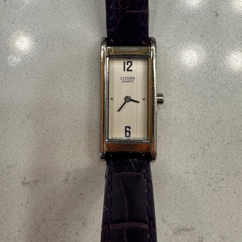 Citizen purple crocs leather strap silver trunk style mini - Picture 2 of 5